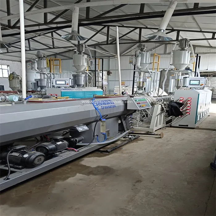 Máquina de fabricação de tubos HDPE